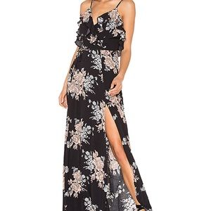 ‼️moving sale‼️Privacy please Karen floral maxi dress